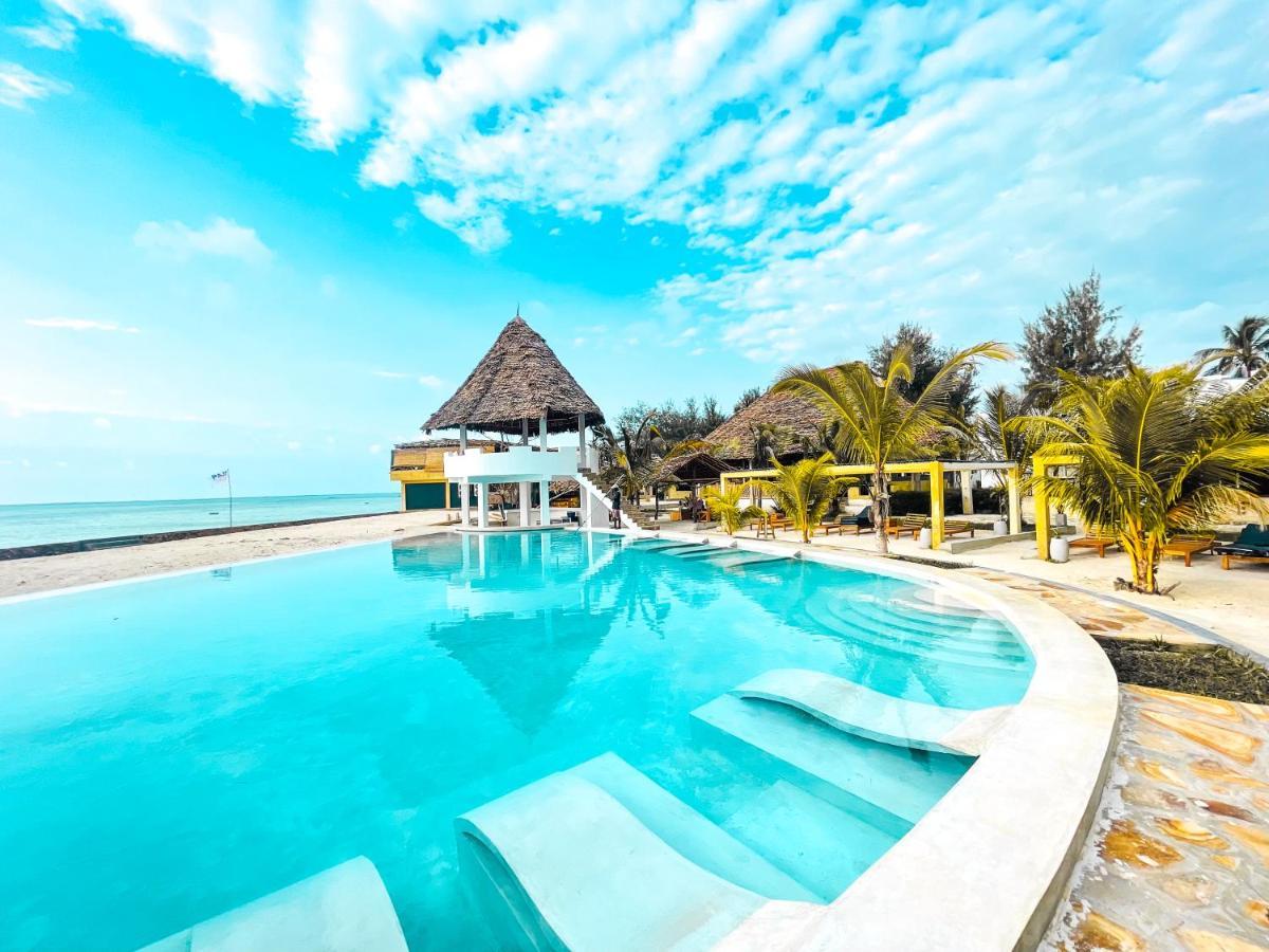 Jambo Hotell 3*